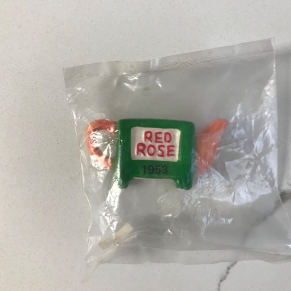 Vintage 1999 Red Rose Lot of 3 Teapot Centuries Invention Series Figurines NIP - Picture 5 of 8